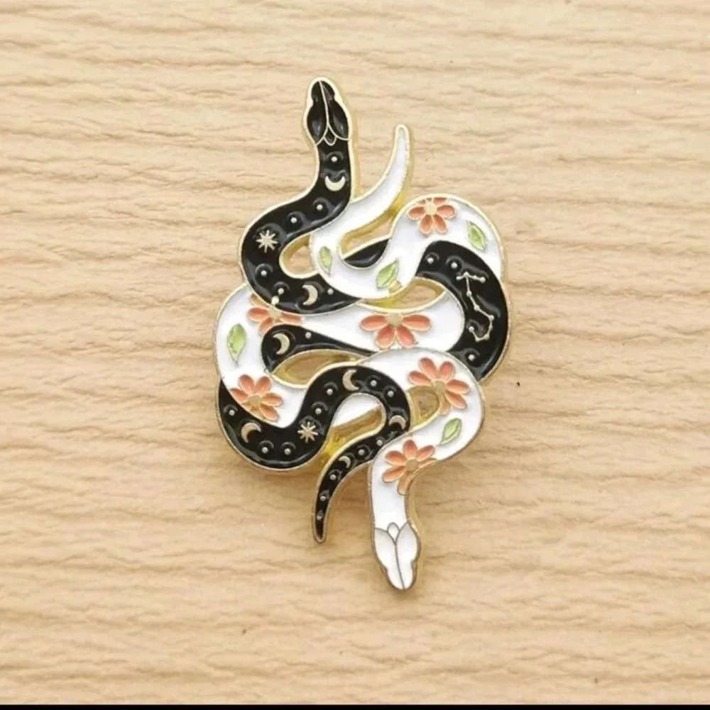 Black white snake charm enamel brooch pin accessories crescent moon yin yang